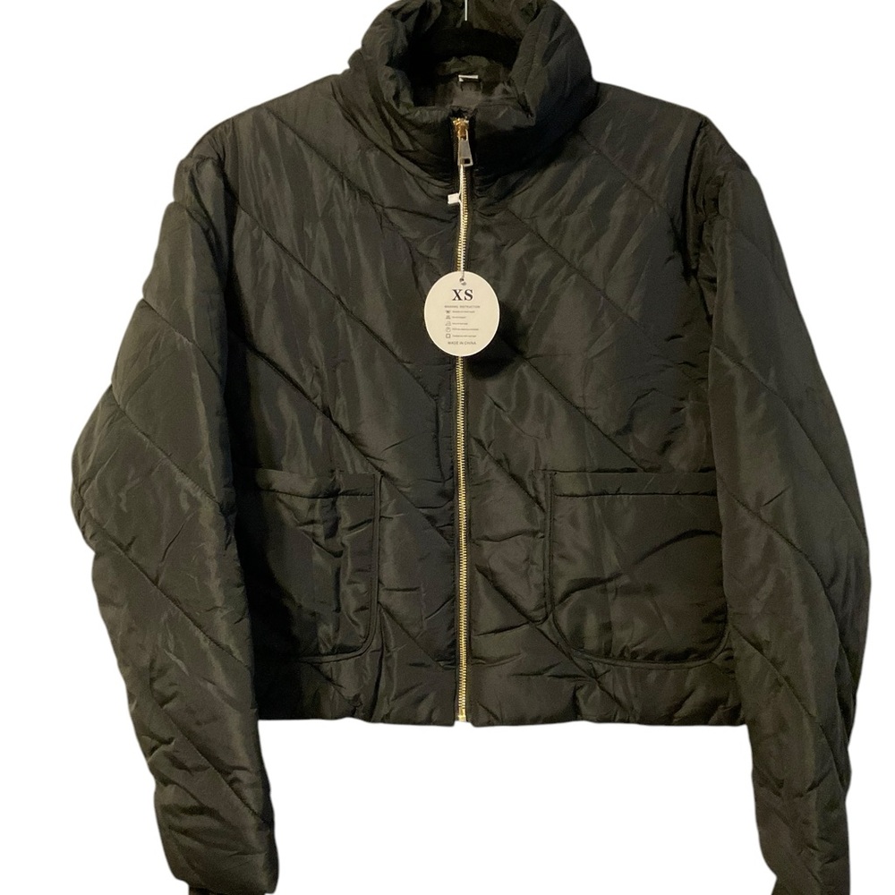 Pehmea Black Quilted Crop Jacket
New with tags